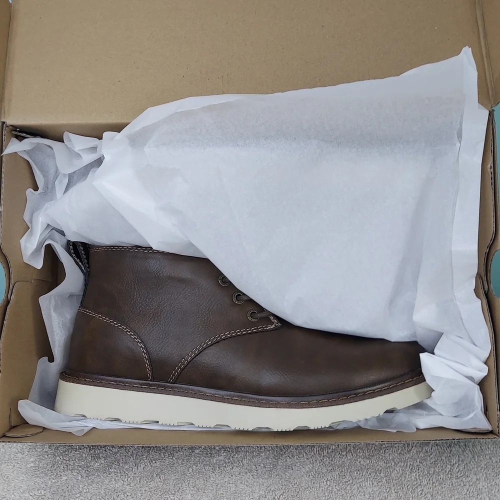 Buffalo David Bitton Metcalf Brown Chukka Boots Men Size 10 NWT Office Athlesure